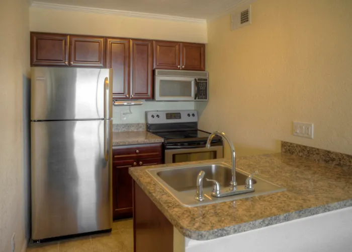 Sailport Waterfront Suites