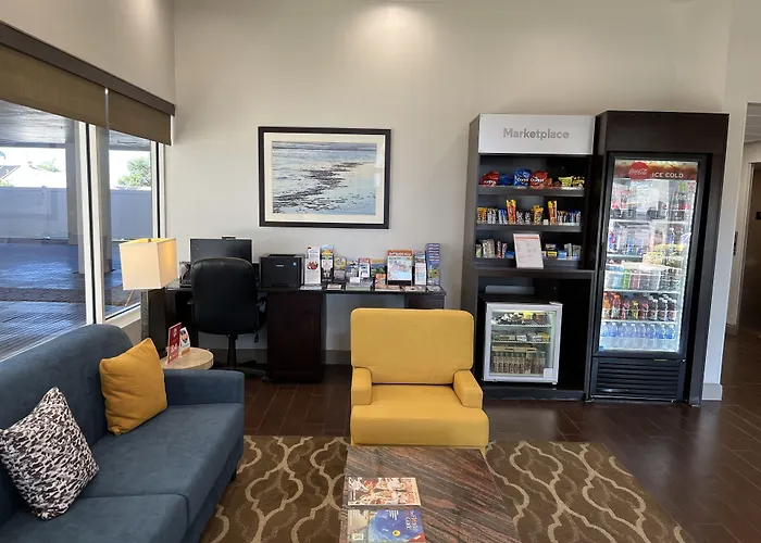 Comfort Suites Clearwater - Dunedin